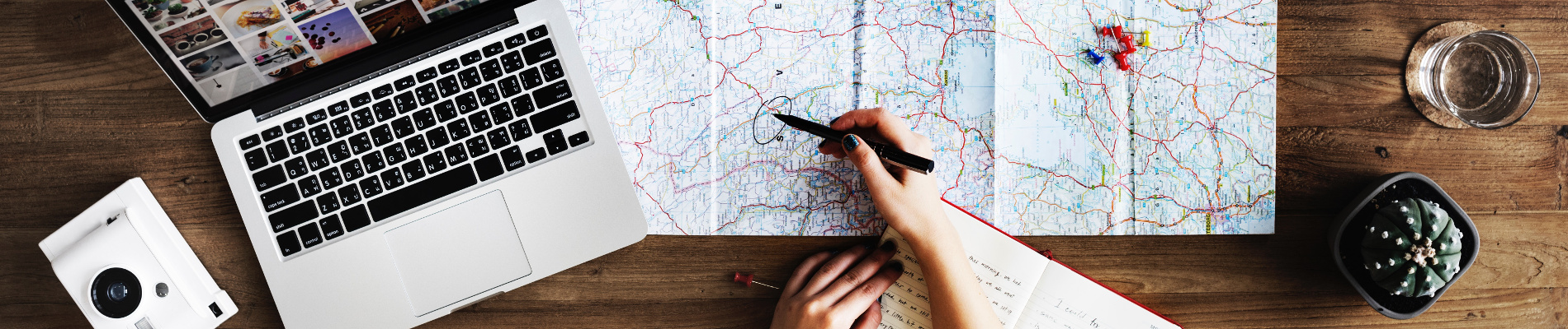 Wakacje w hotelu? Można inaczej! Backpacking, city breaks, all inclusive – który sposób podróżowania jest najpopularniejszy i dlaczego?